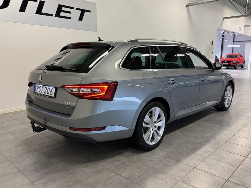 Bild 3 av Škoda Superb Kombi