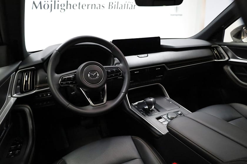Bild 3 av Mazda CX-80 PHEV Homura Plus 7-sits | Panorama | Adaptiv fh
