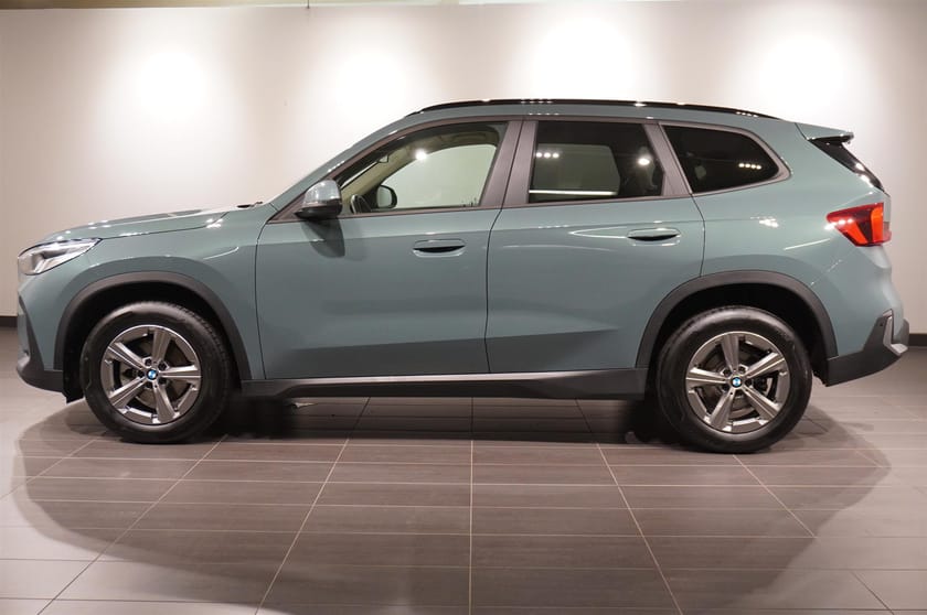 Bild 2 av BMW X1 sDrive18i sDrive18 3,95% Navi Fartpilot Kamera Rattvärme Drag