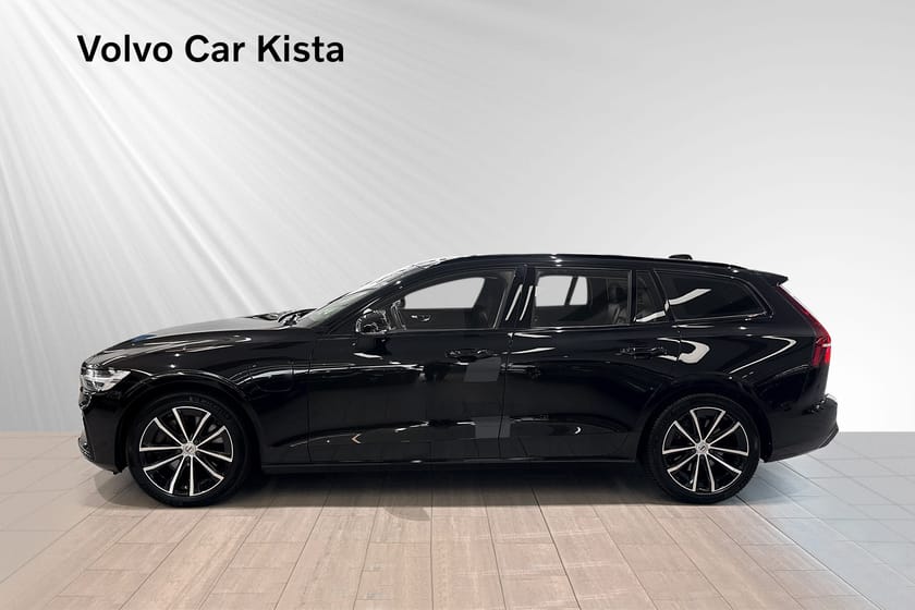 Bild 3 av Volvo V60 Recharge T6 Plus Dark B-Kamera Drag