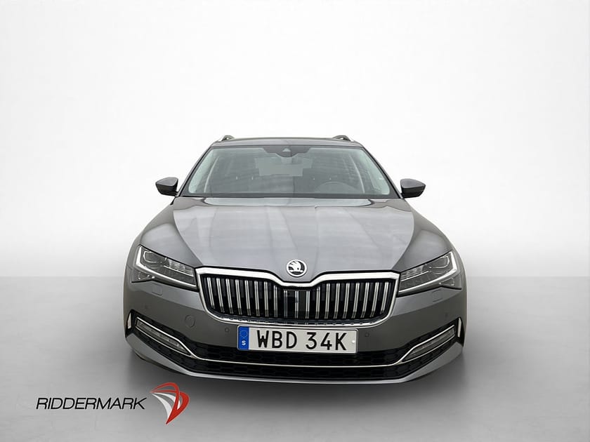 Bild 2 av Škoda Superb Kombi Skoda 2.0 TDI 4x4 Cockpit Drag Kamera D-Värm Skinn