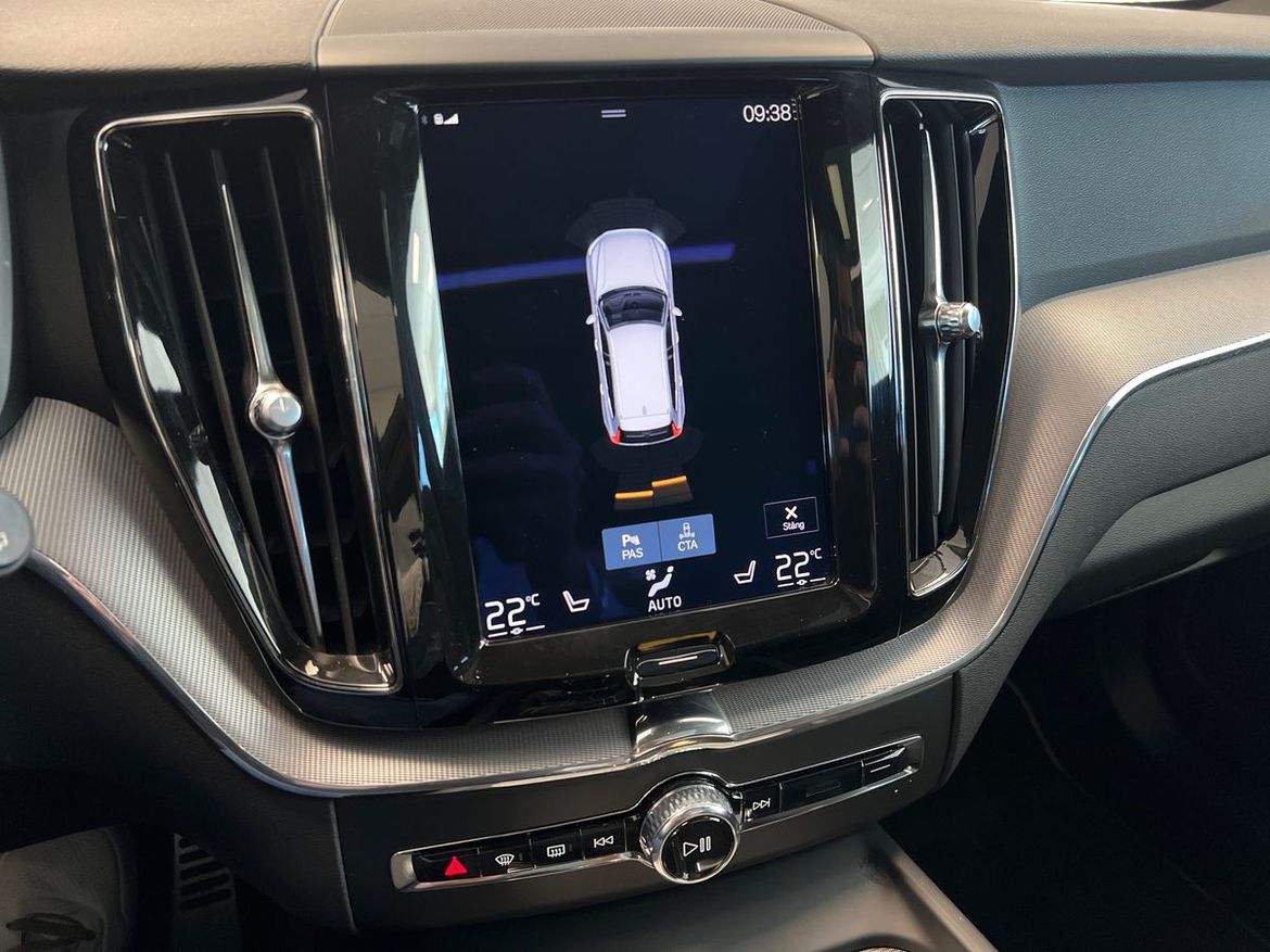 Volvo XC60 2018 - miniatyr 21
