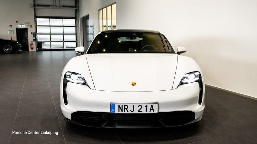 Bild 2 av Porsche Taycan Turbo S / 750 hk