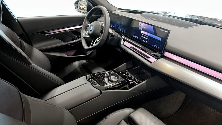 Bild 3 av BMW 530e xDrive Touring M Sport H/K Drag