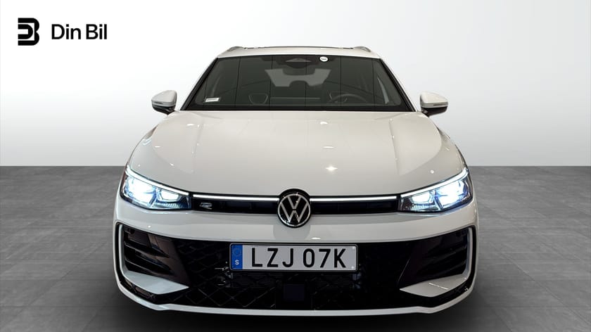 Bild 4 av Volkswagen Passat Variant eHybrid 272 DSG6 R-LINE