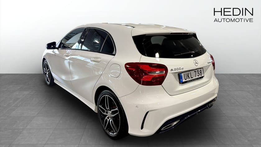 Bild 4 av Mercedes-Benz A 200 d 4MATIC AMG PAKET
