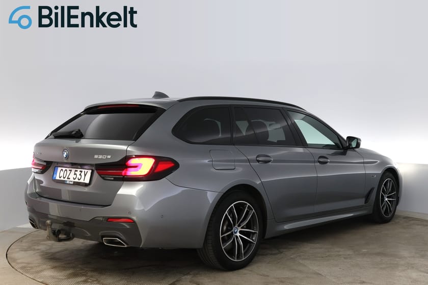 Bild 3 av BMW 530e xDrive Touring M Sport HUD Kamera Drag DAP