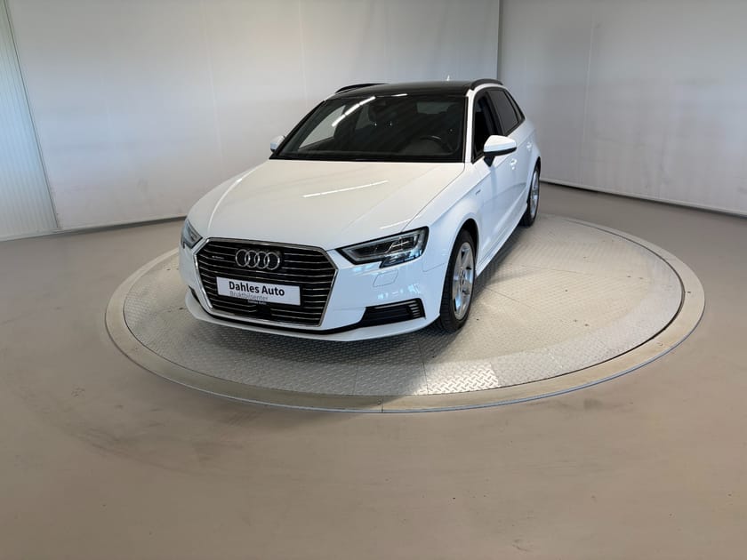 Bilde 1 av Audi A3 Sportback e-Tron SB Sport Hyb 258hk Soltak/Led/ACC/Sort ekst+int