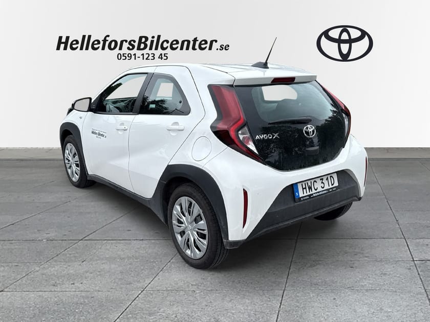 Bild 3 av Toyota Aygo X Play  Vinterhjul
