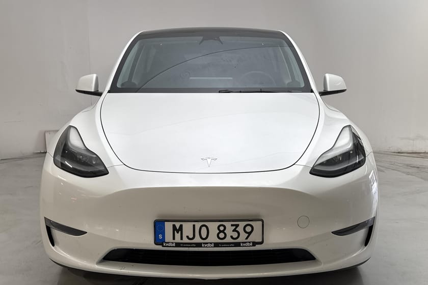 Bild 5 av Tesla Model Y Long Range AWD Dual Motor Vinterhjul Drag