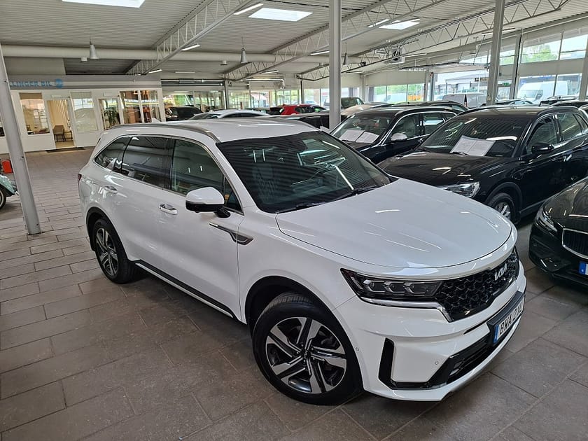 Bild 2 av Kia Sorento PHEV 265hk Adv Plus Drag Pano 7-sits 360° Kamera (Moms)