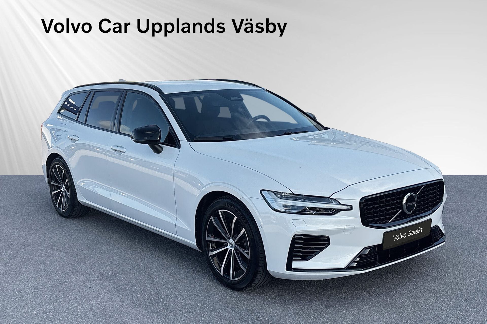 Volvo V60 T6 Plus Dark Edition 2025, photo 6/10
