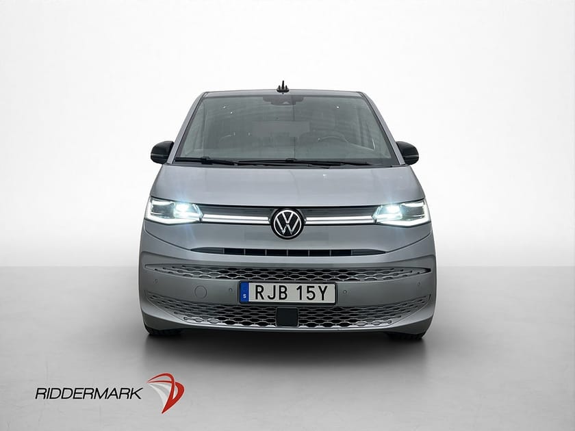 Bild 5 av Volkswagen Multivan eHybrid Life Plus Värm Cockpit Pano 360°