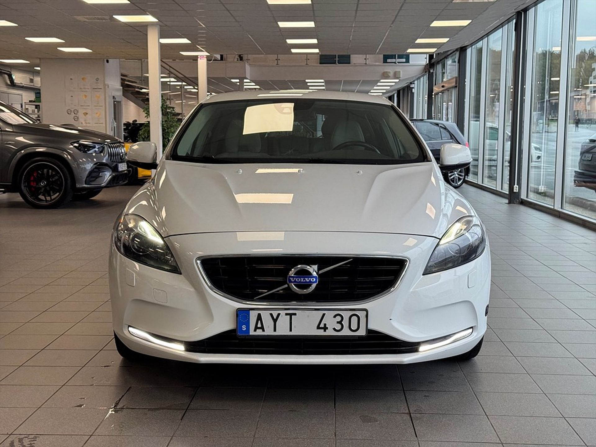 Volvo V40 2014, kuva 7/10