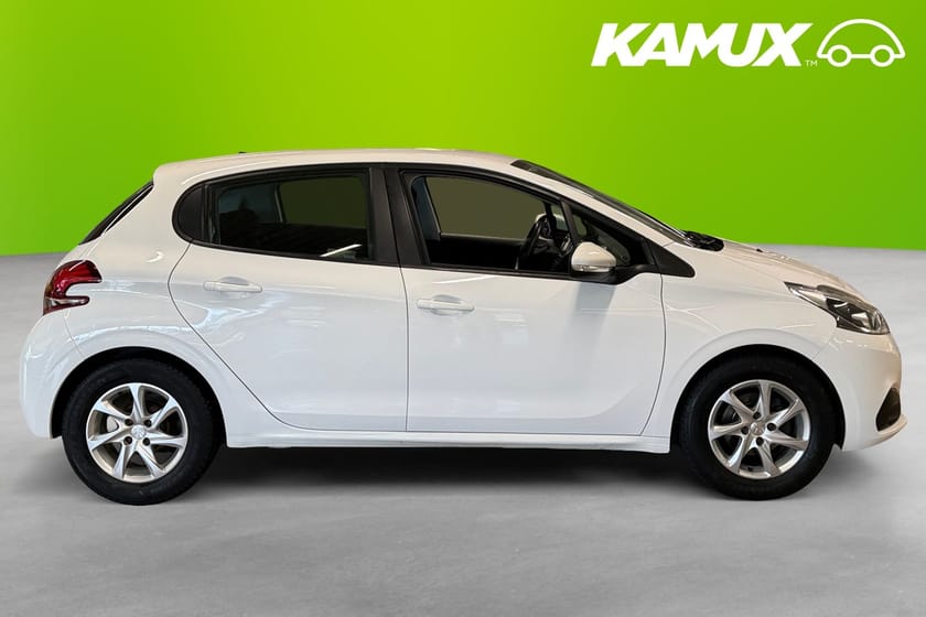 Bild 2 av Peugeot 208 1.2 82hk Farthållare Kamrem Bytt