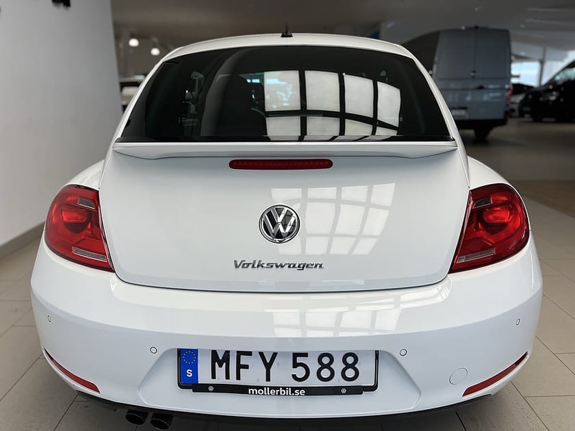 Bild 4 av Volkswagen Beetle 1.4 150hk DSG I Park.sensorer Fram & Bak I Apple-c