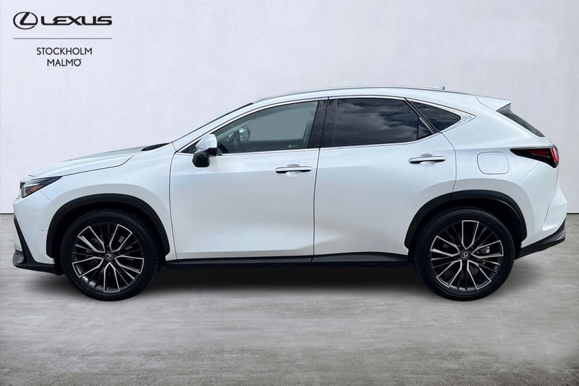 Bild 2 av Lexus NX 450h+ Luxury AWD 309hk P-Värm 360° HUD Keyless Navi