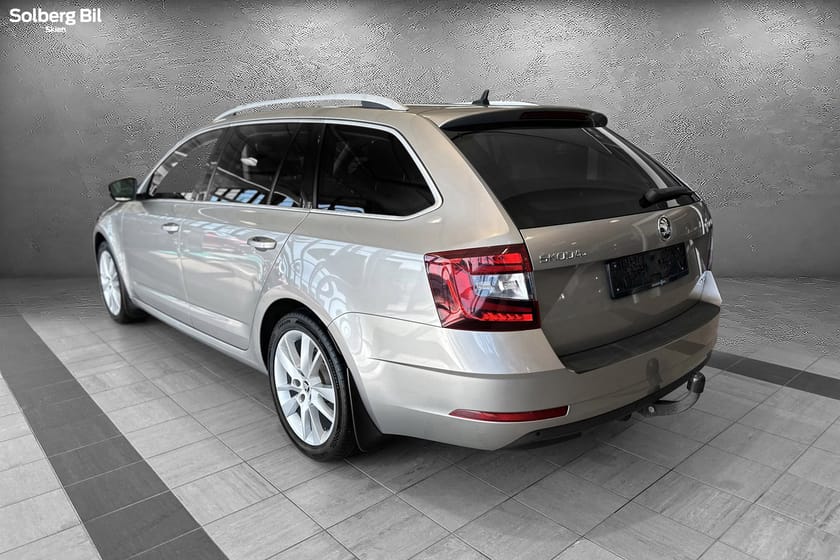 Bilde 4 av Škoda Octavia Stasjonsvogn 4x4/ Automat/ Adaptiv Cruise/ Hengerfeste/ Rattvarme