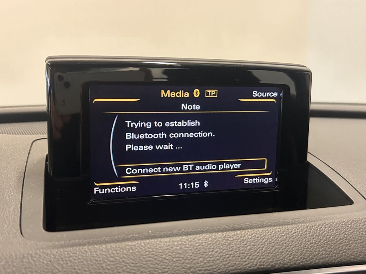 Audi Audi Q3 — bild 20