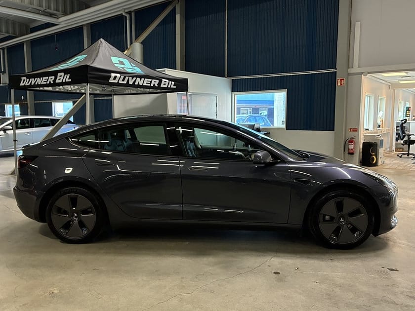 Bild 3 av Tesla Model 3 Standard Range RWD