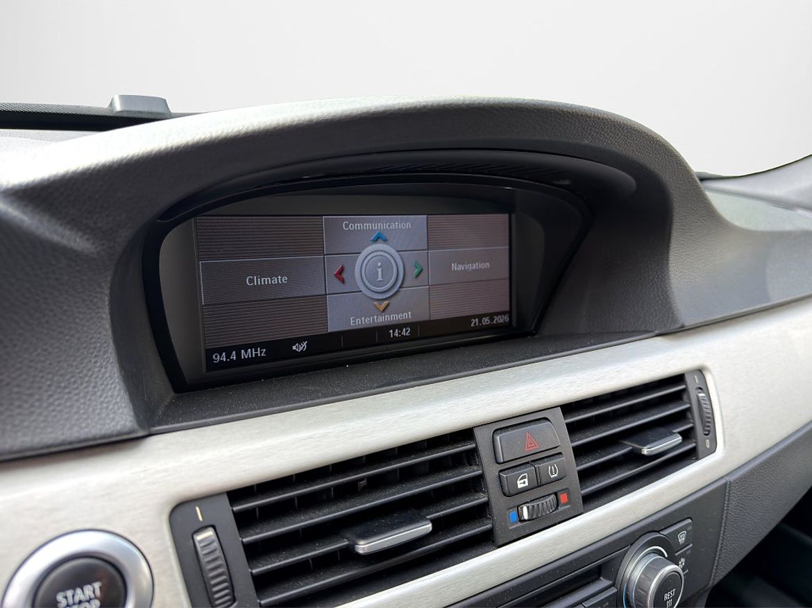 BMW M3 Sedan, bild 14 av 15