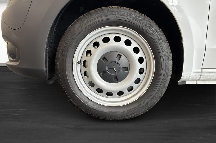 Bild 4 av Mercedes-Benz eVito 112 Skåp Lång