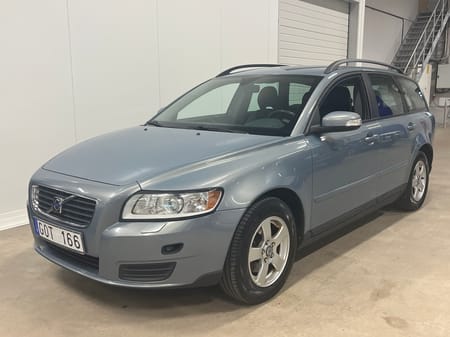 Volvo V50 1,8F *Fint skick/BRA SERVAD/DRAG*