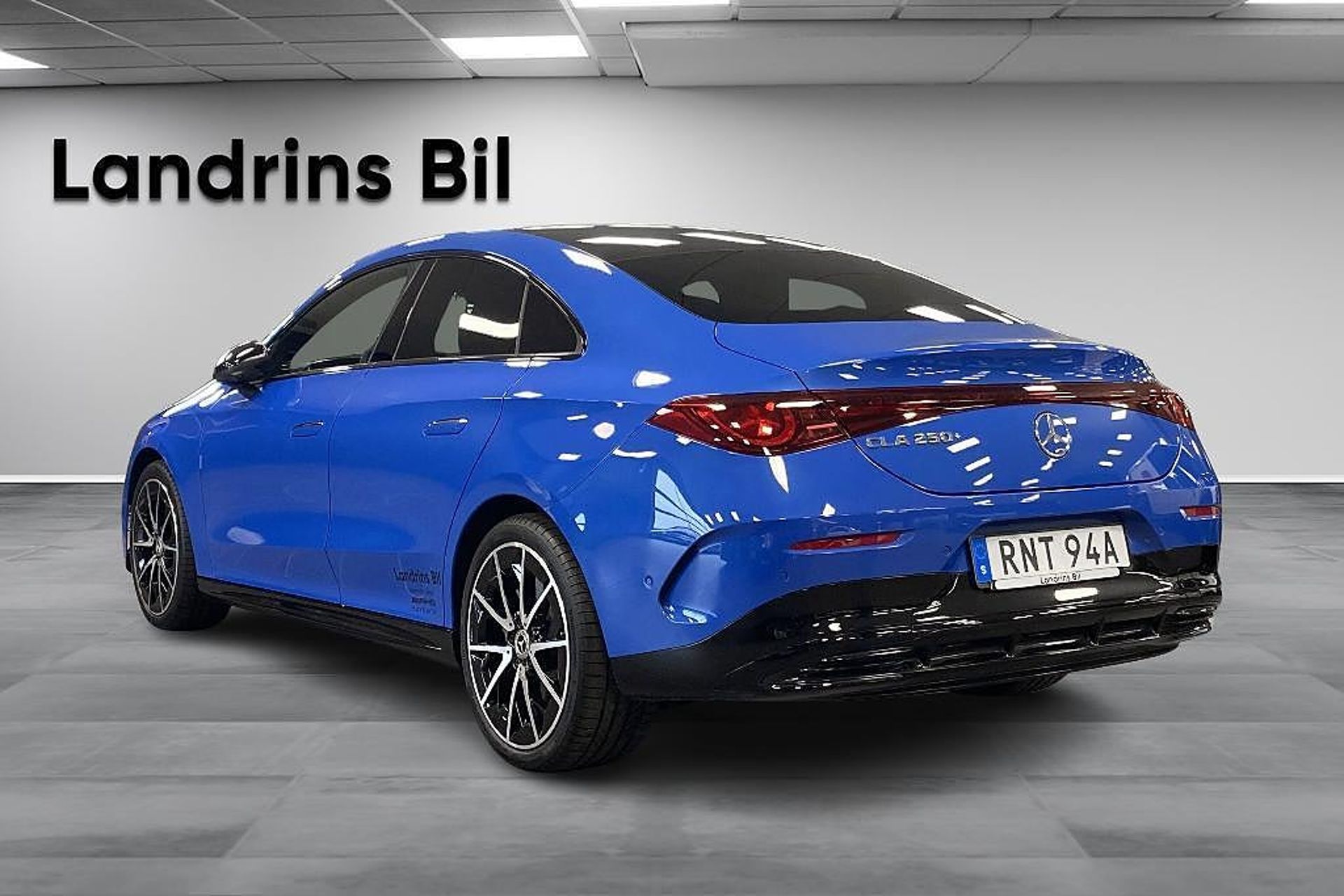 Mercedes-Benz CLA 250+ AMG Premium 2025, bild 6/14