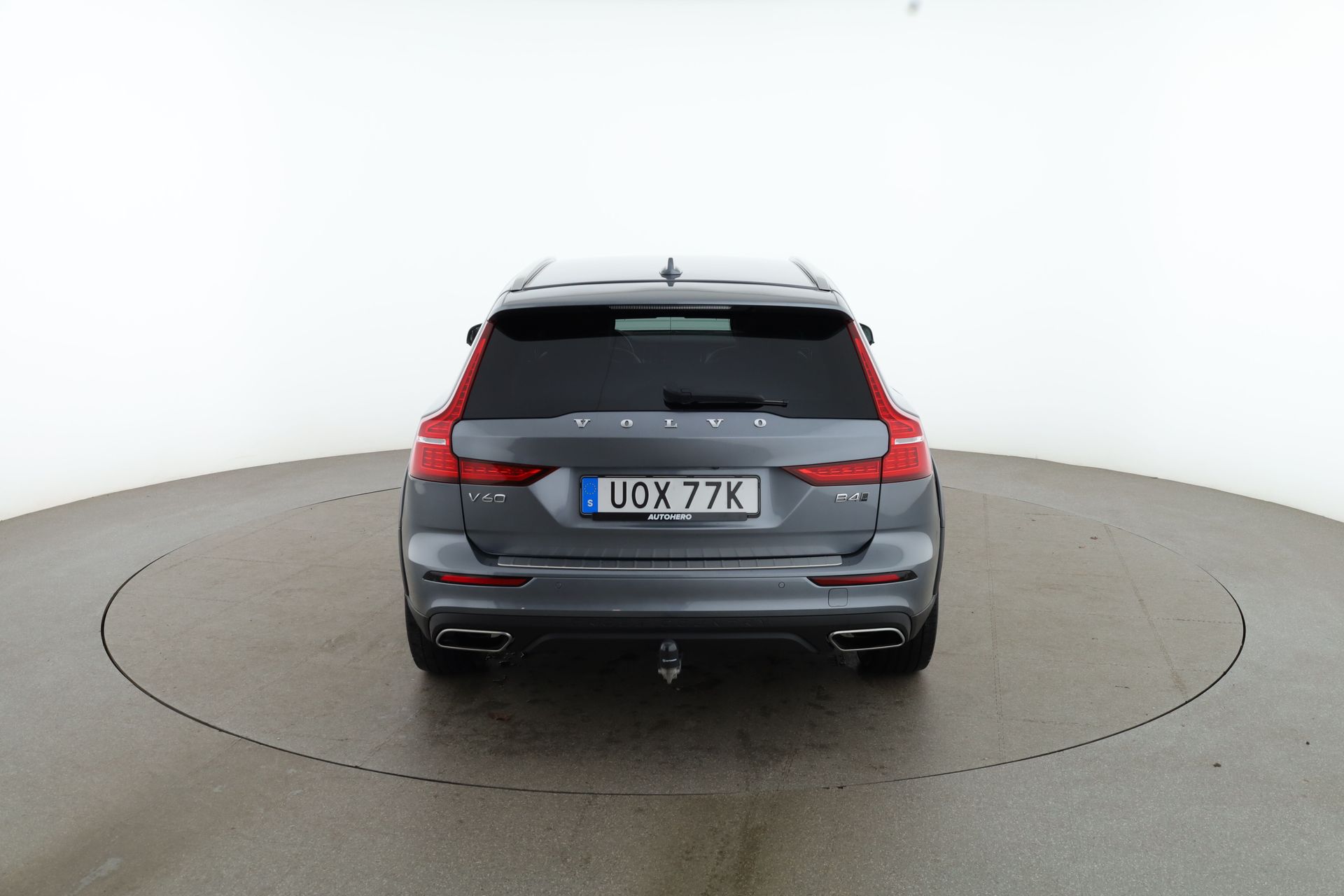 Volvo V60 Cross Country 2021, photo 4/10