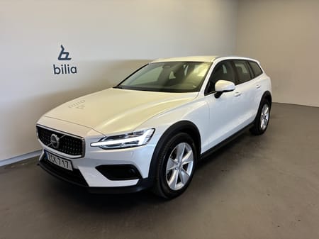 Volvo V60 Cross Country B4 AWD Diesel Core / Keyless / BLIS / Backkamera / Navigation /