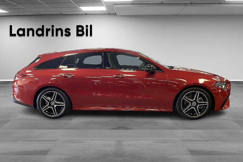 Bild 4 av Mercedes-Benz CLA 200 Shooting Brake / AMG Line Premium / Pano