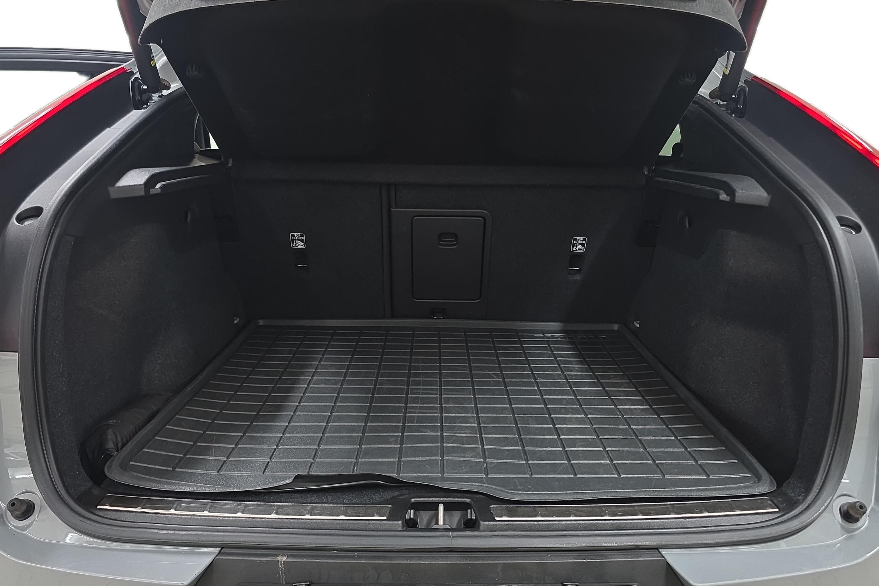 Volvo C40 Recharge Twin, 408hp, 2024