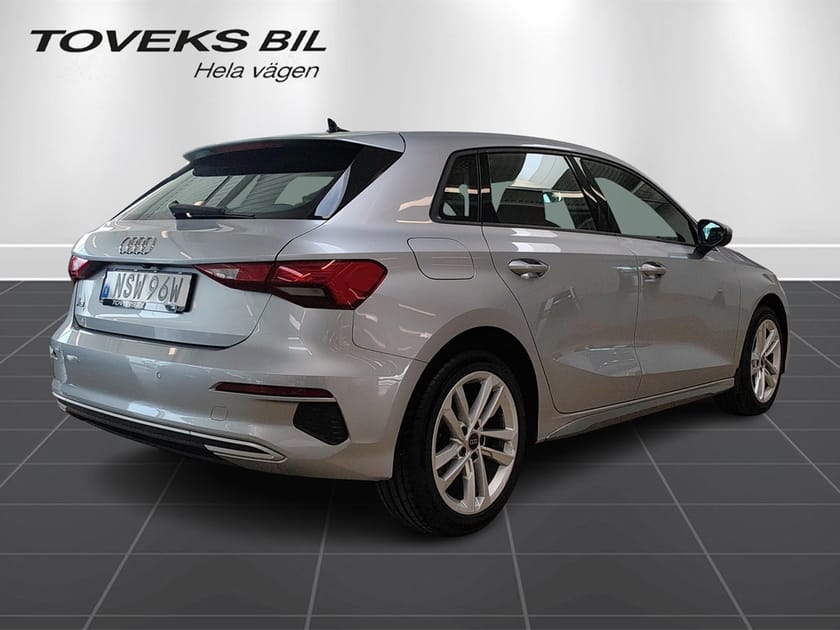 Bild 4 av Audi A3 Sportback 35 TFSI PROLINE ADVANCED 150 HK Backkamera