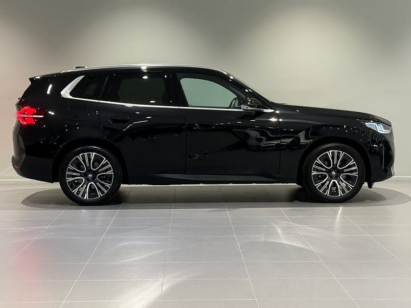 Bild 3 av BMW X3 30e xDrive Innovation Drag AdptFarth HuD H/K 20" Elstol