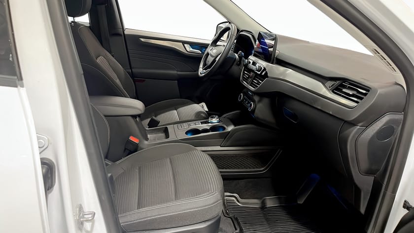 Bild 3 av Ford Kuga Plug-In Hybrid Titanium 2.5 PHEV 225HK Vinterpaket