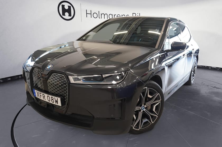 Bild 1 av BMW iX xDrive40 Pano HUD Laser DAP Drag
