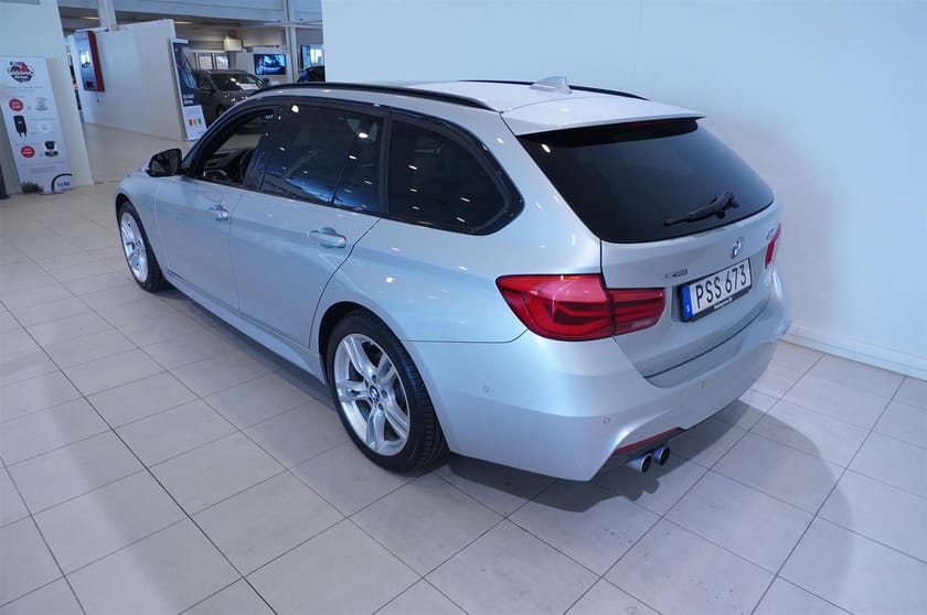 Bild 5 av BMW 330i xDrive Touring M-Sport, Individual Läder, Pano, Dragkrok, Navi