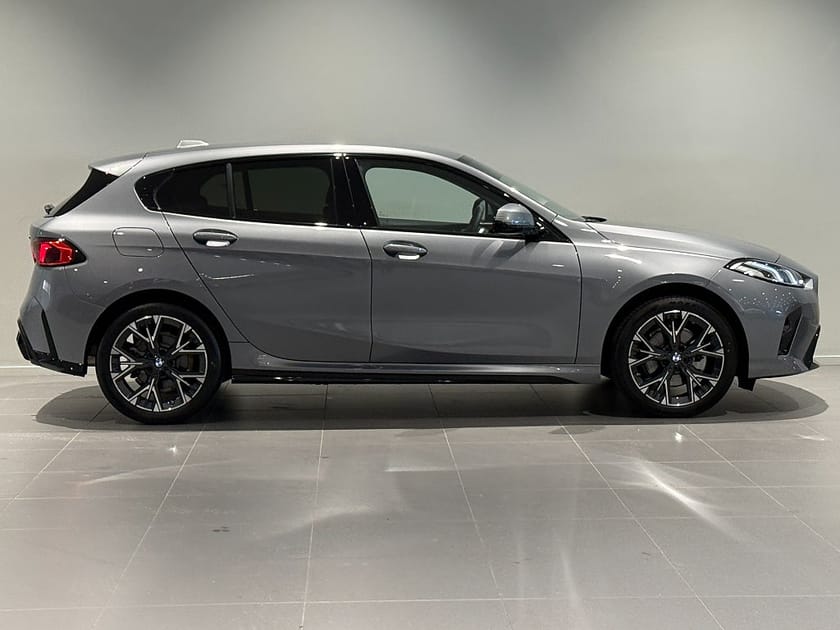 Bild 3 av BMW 120 M Sport Design Backkamera Rattvärme Tonade Rutor 18"