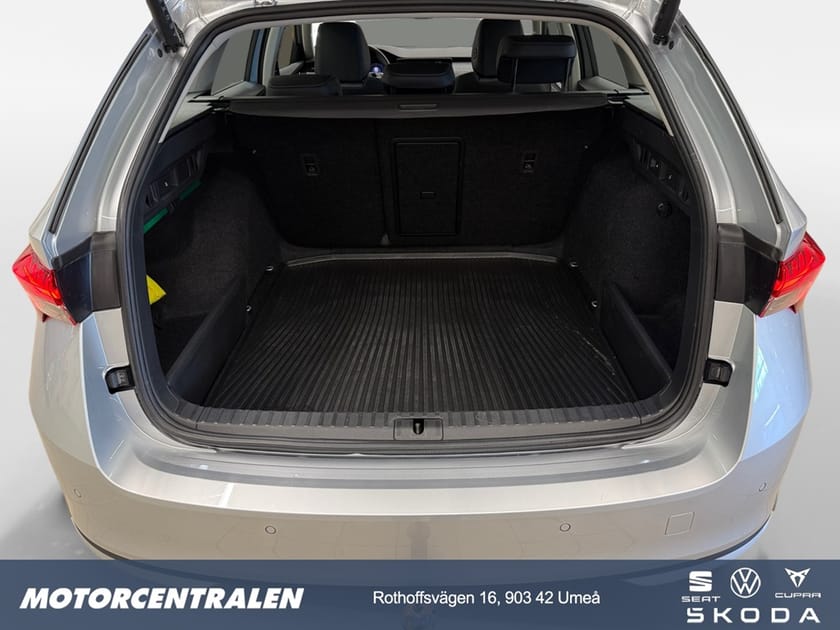 Bild 3 av Škoda Octavia Kombi 1,5 TSI M-HEV 115HK/Fjärrvämare/El.backlucka/Ink.v