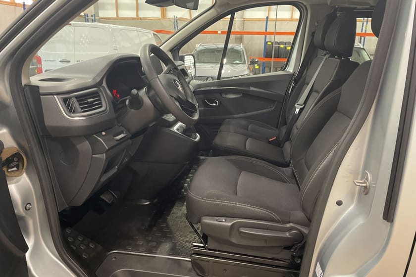 Bild 5 av Renault Trafic Passenger L2
