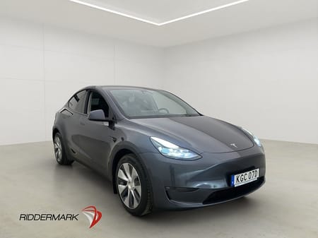 Tesla Model Y Long Range AWD Pano Skinn Navi Värmepump 345hk