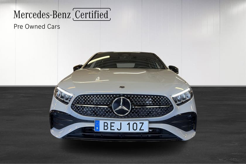Bild 2 av Mercedes-Benz A 250 e Moms/AMG/Panorama/Panelbelysning