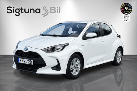 Toyota Yaris Hybrid CVT Active / Backkamera / Kupévärmare / Moms