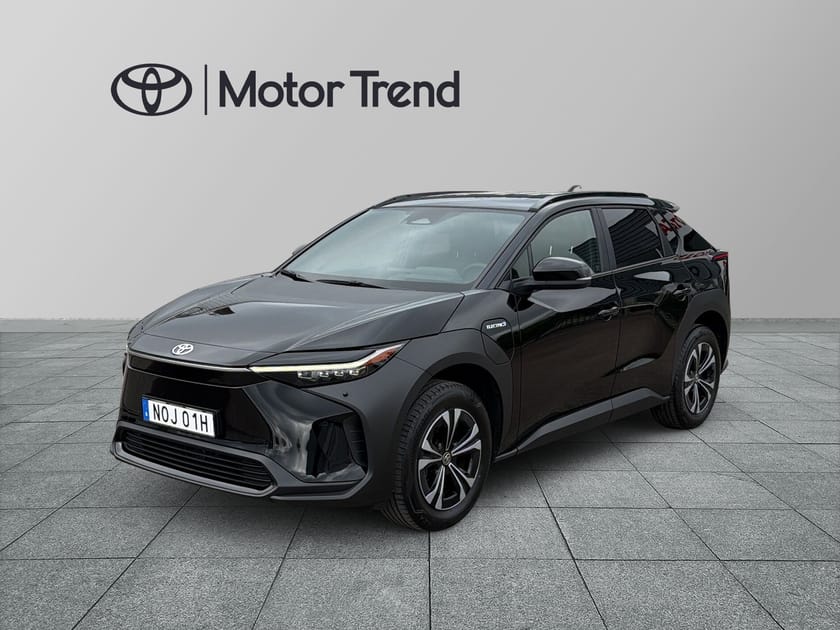 Bild 1 av Toyota bZ4X 71.4 kWh 204hk,Style,4.200mil,Moms