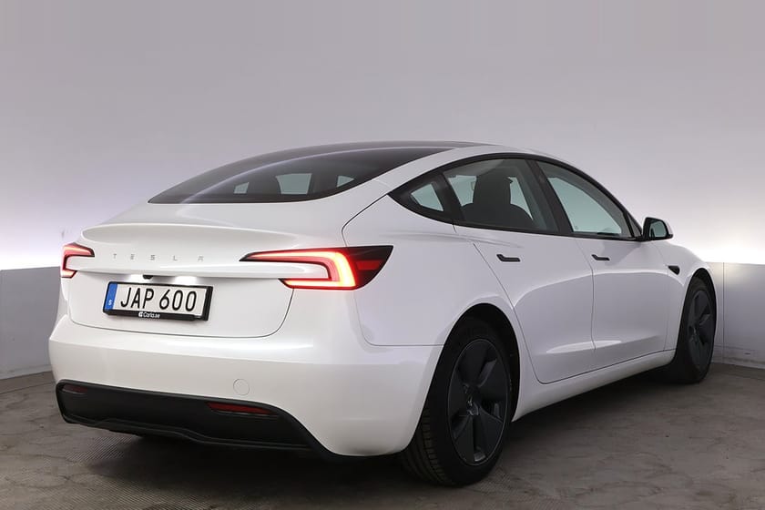 Bild 5 av Tesla Model 3 Standard Range Highland Autopilot Pano V-hjul
