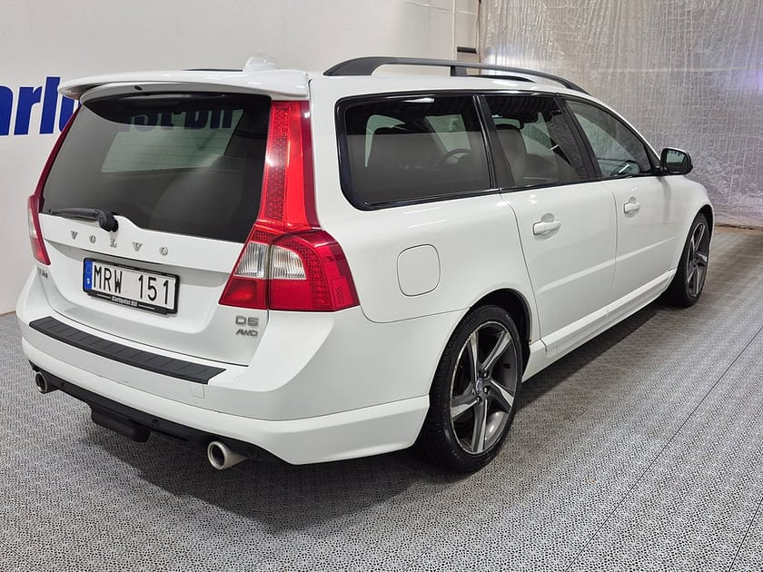 Bild 4 av Volvo V70 AWD D5 R-Design 215HK 4x4