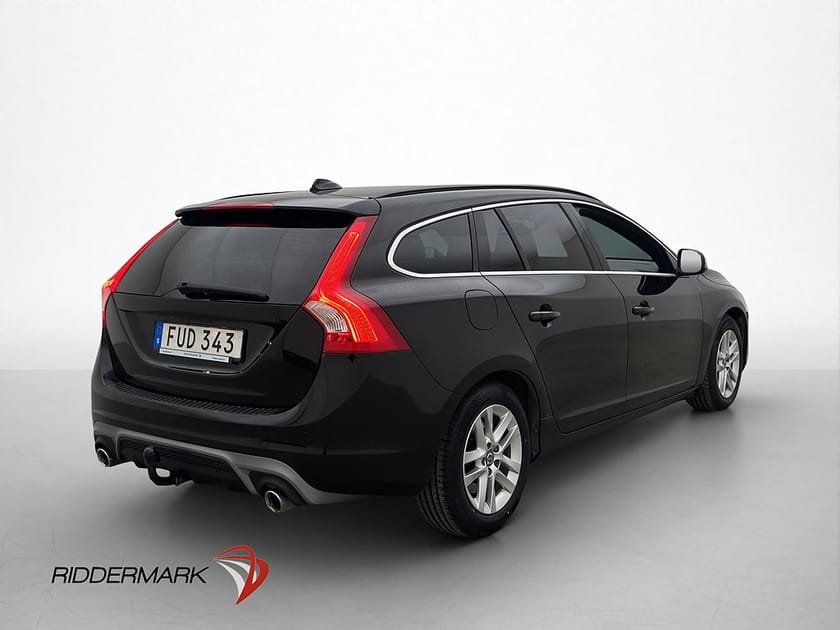 Bild 5 av Volvo V60 D3 150hk R-Design Taklucka Skinn Värmare Drag