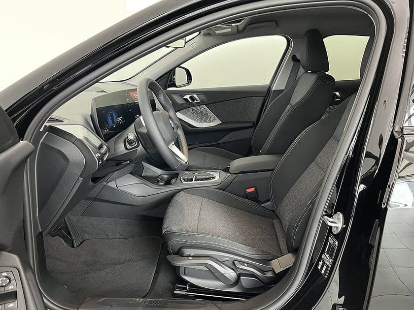 Bild 5 av BMW 120 Privatleasing fr. 2998 kr/mån Rattvärme Tonade Rutor