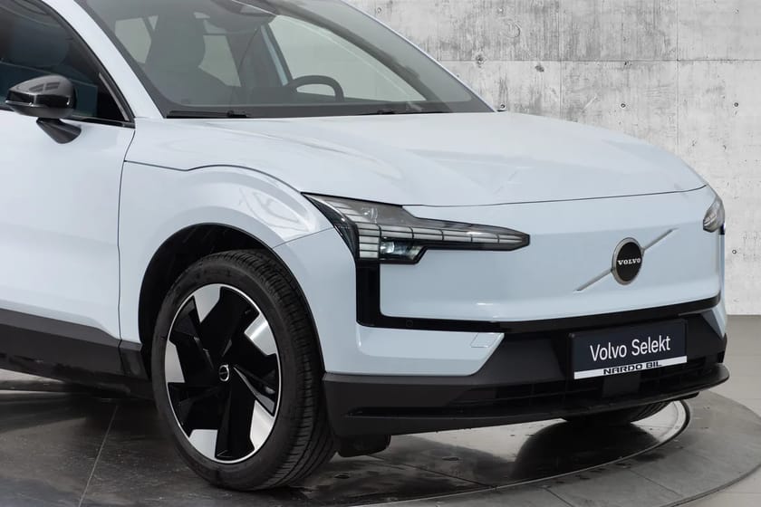 Bilde 3 av Volvo EX30 Twin Motor Performance Plus | 450km | HarmanKardon | R.kamera | Google