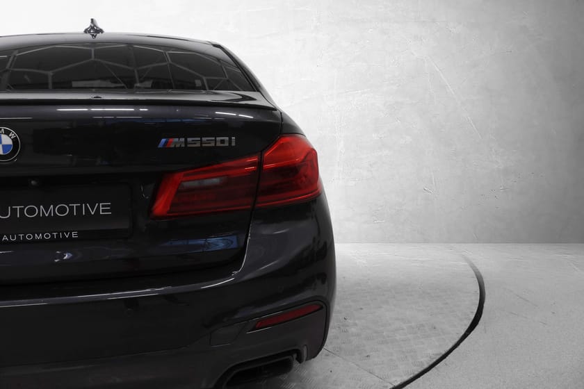 Bilde 5 av BMW M550i xDrive Sedan